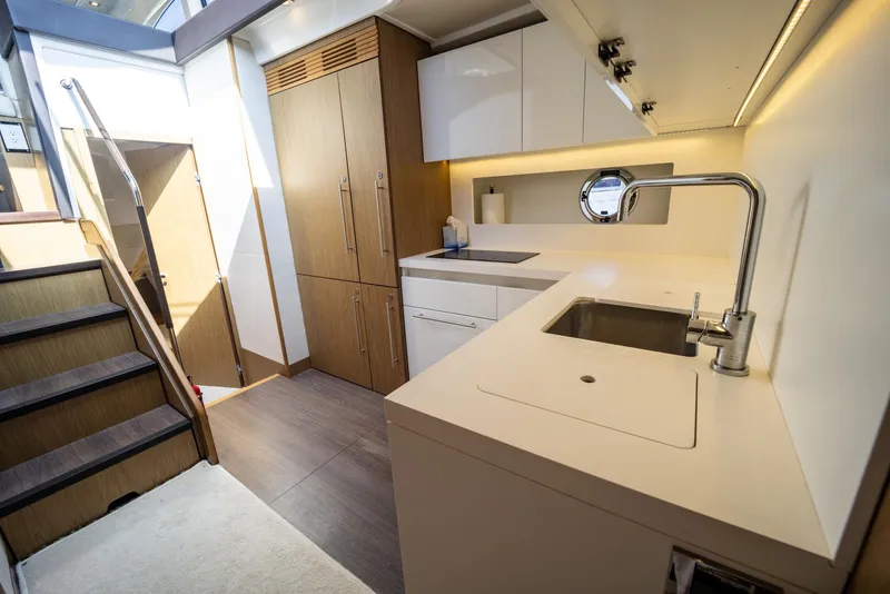 2017 Beneteau Gran Turismo 49