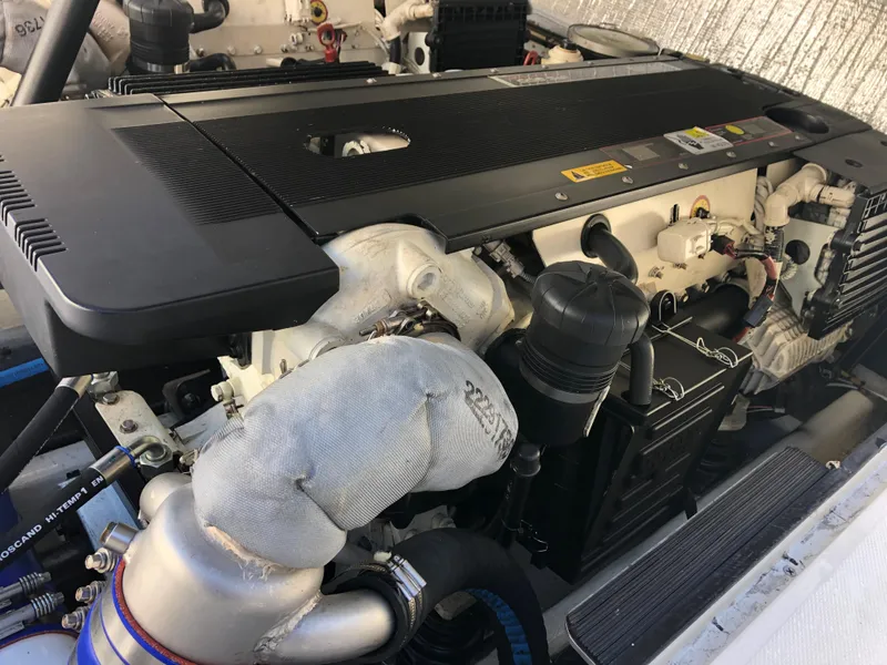 2009 SeaVee 390i IPS