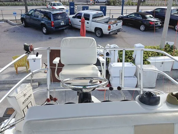 2004 Luhrs Convertible