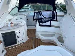 2005 Sea Ray Sundancer 320