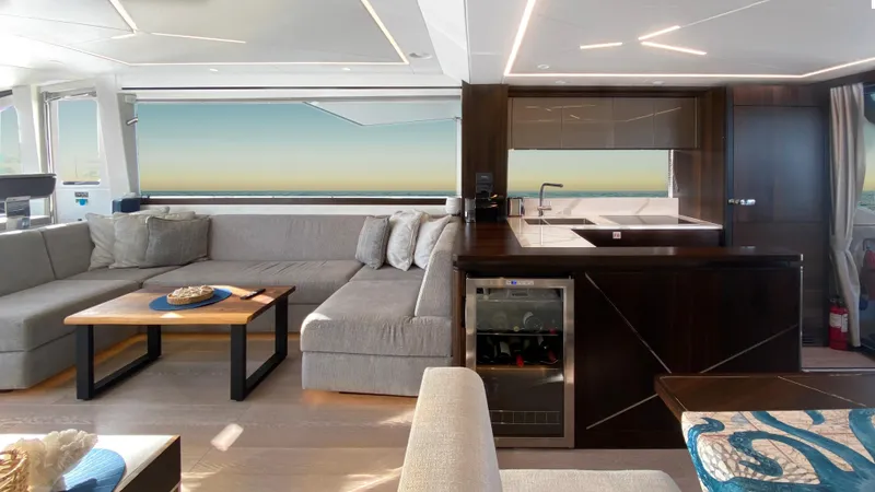 2022 Sunseeker MANHATTAN