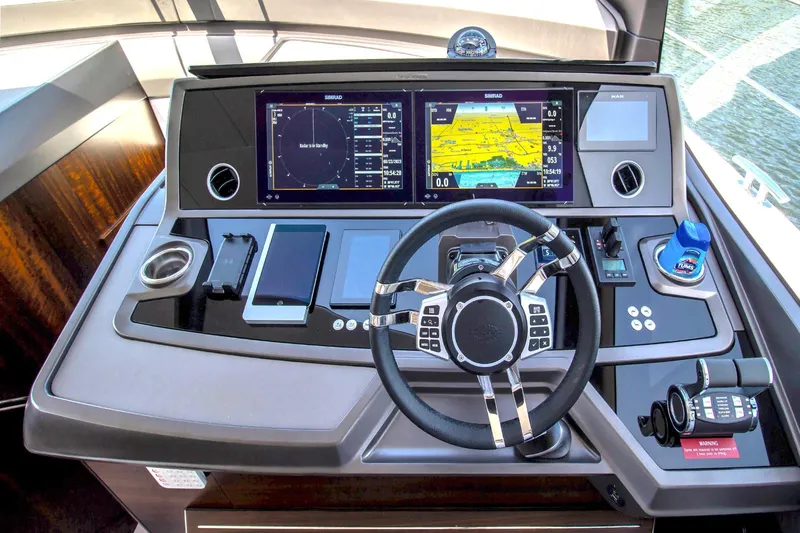 2022 Sunseeker MANHATTAN