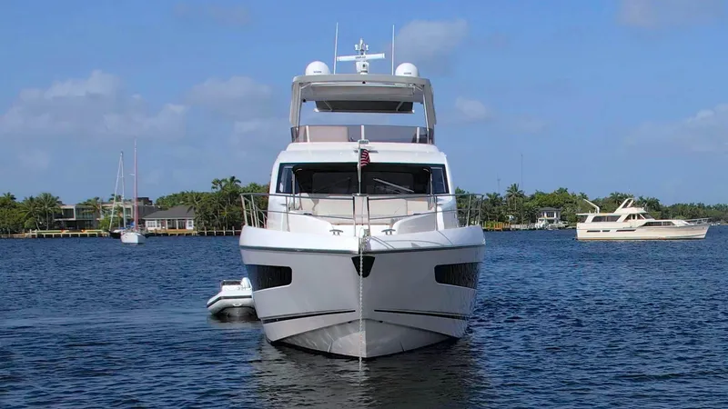 2022 Sunseeker MANHATTAN