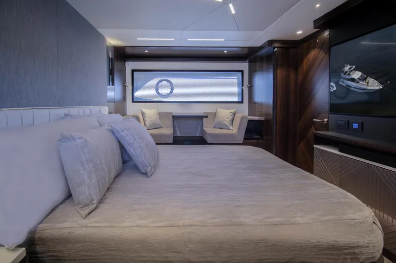 2022 Sunseeker MANHATTAN