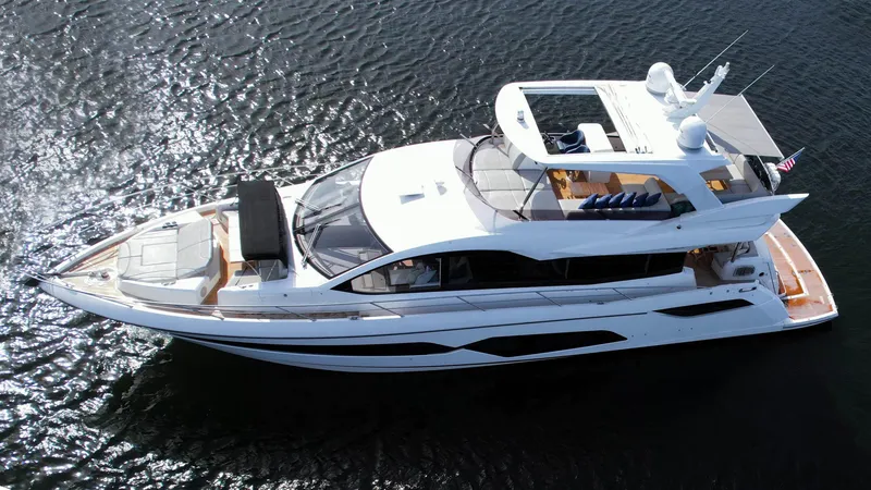 2022 Sunseeker MANHATTAN