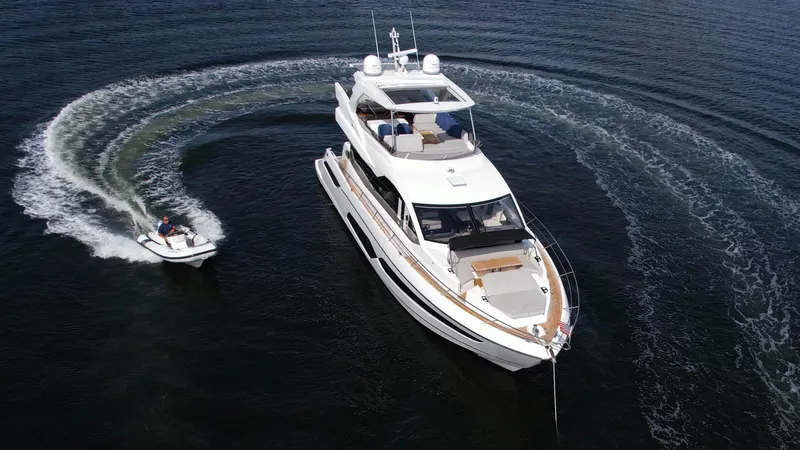 2022 Sunseeker MANHATTAN
