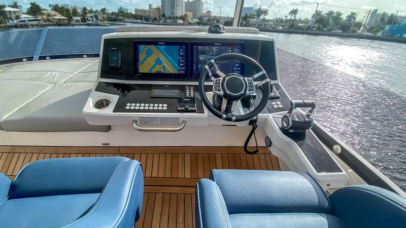 2022 Sunseeker MANHATTAN