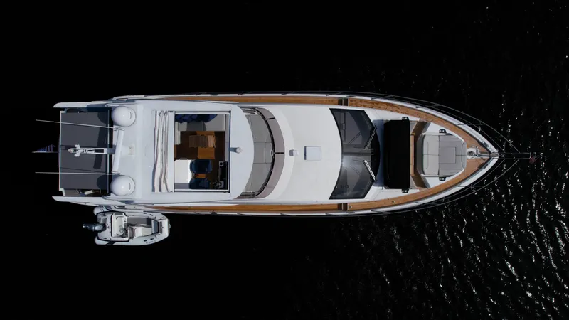 2022 Sunseeker MANHATTAN
