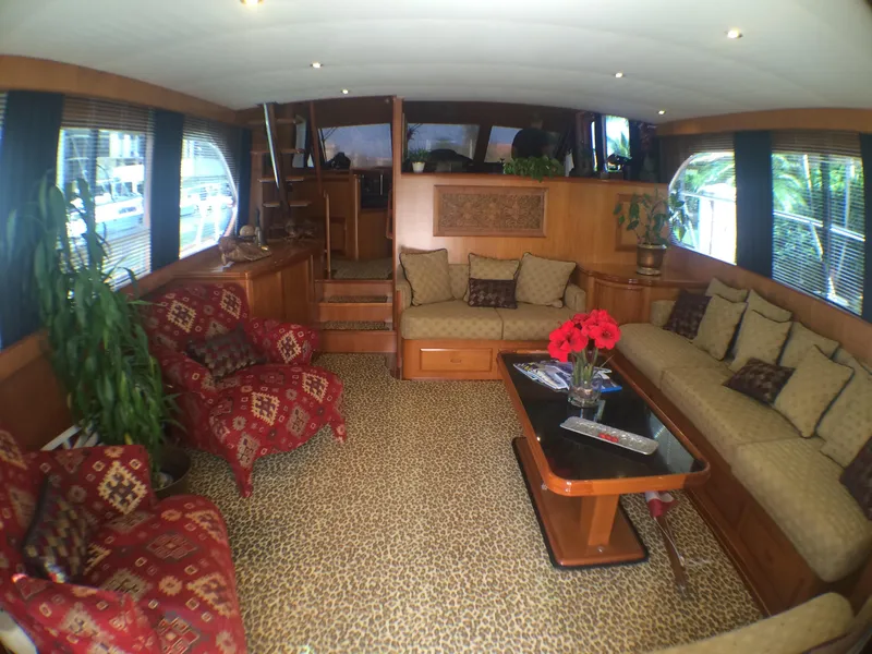2000 Ocean Alexander 63' Pilothouse