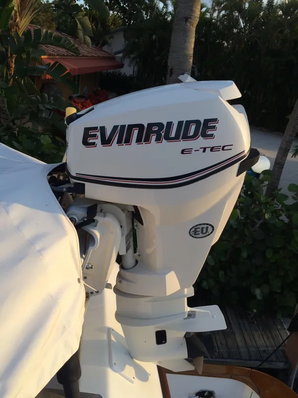2000 Ocean Alexander 63' Pilothouse