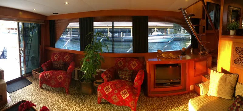 2000 Ocean Alexander 63' Pilothouse