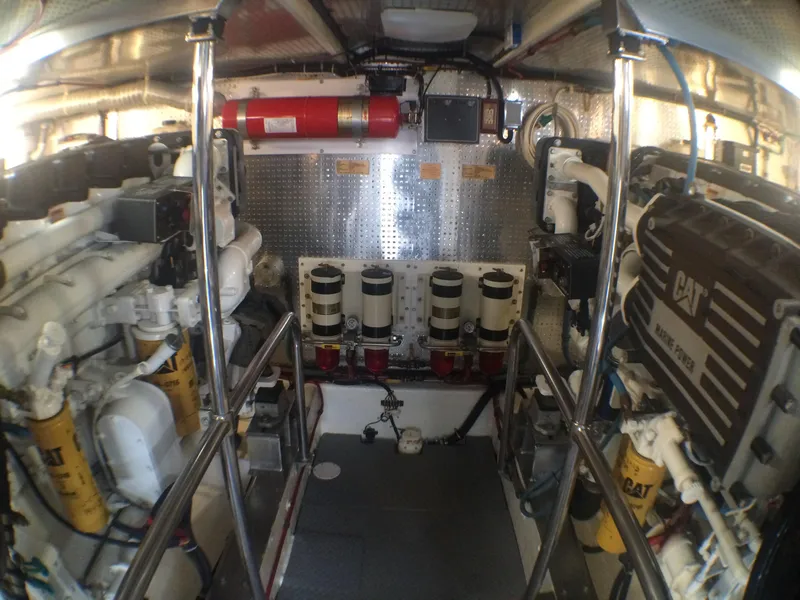 2000 Ocean Alexander 63' Pilothouse