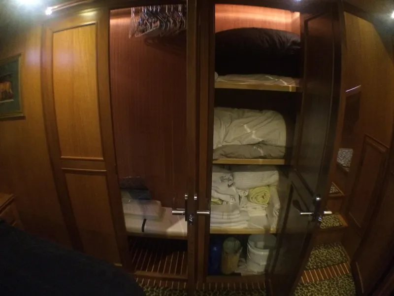 2000 Ocean Alexander 63' Pilothouse