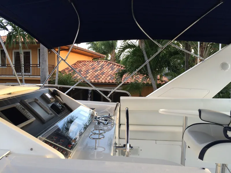 2000 Ocean Alexander 63' Pilothouse