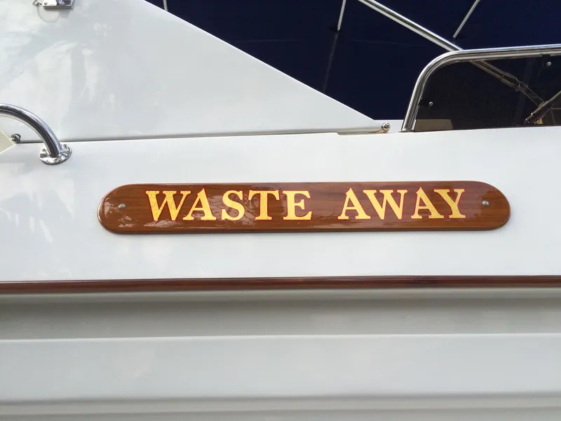 2000 Ocean Alexander 63' Pilothouse