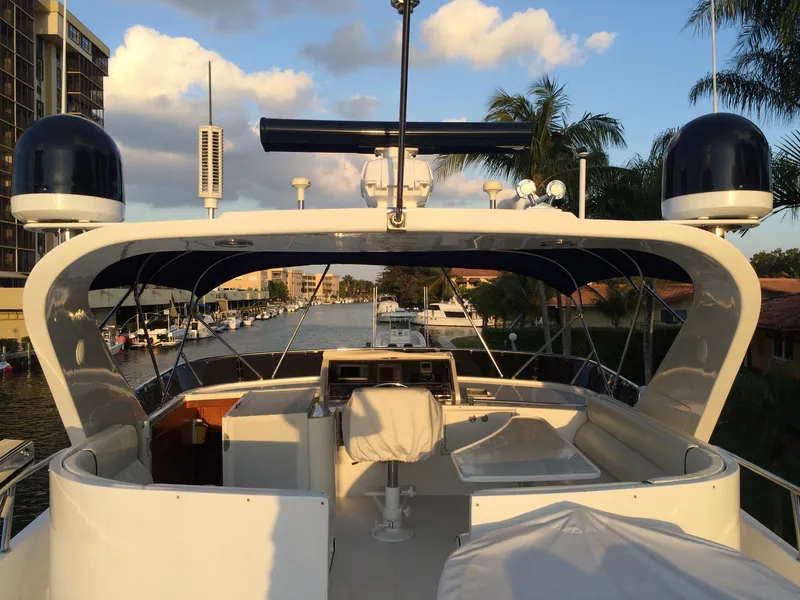 2000 Ocean Alexander 63' Pilothouse