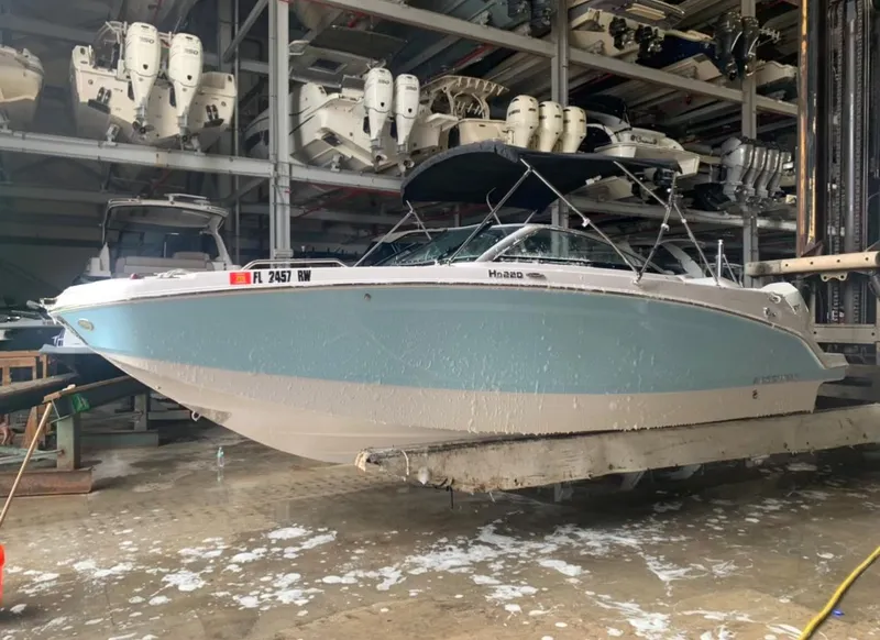 2019 Four Winns HD220