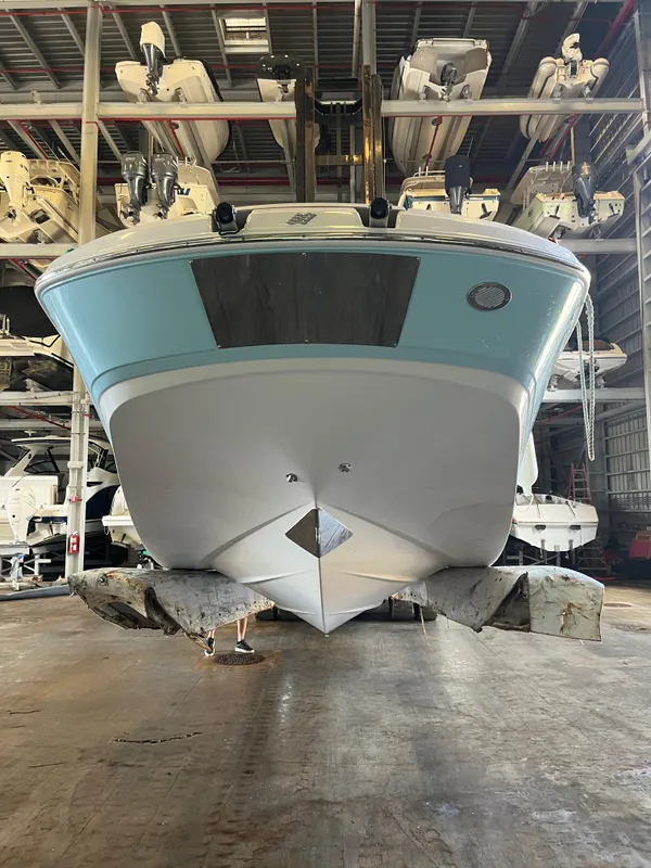 2019 Four Winns HD220