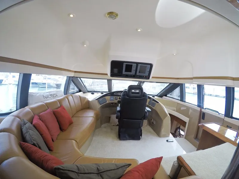 2003 Carver Voyager