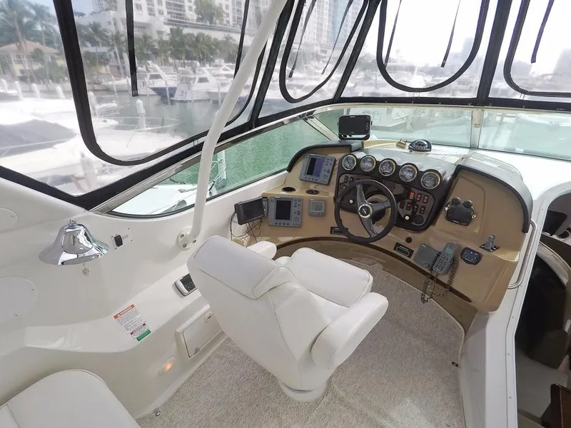 2003 Carver Voyager