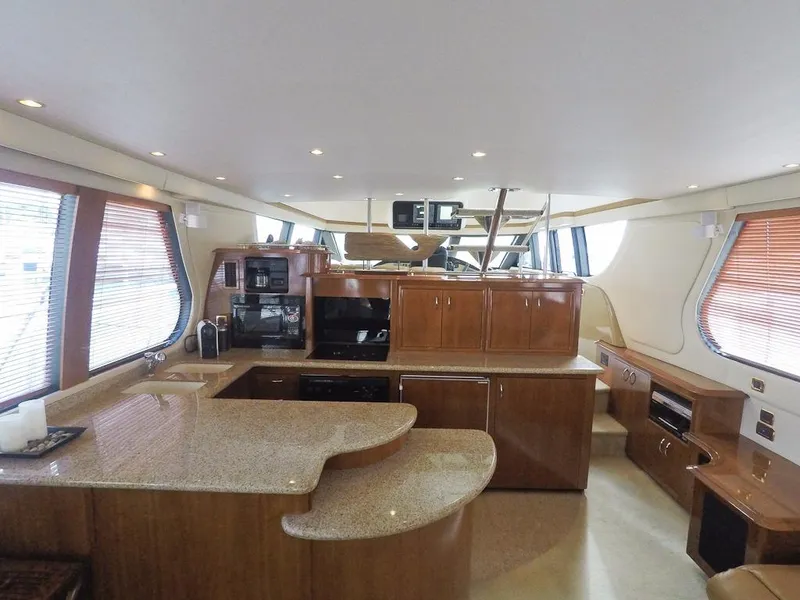 2003 Carver Voyager