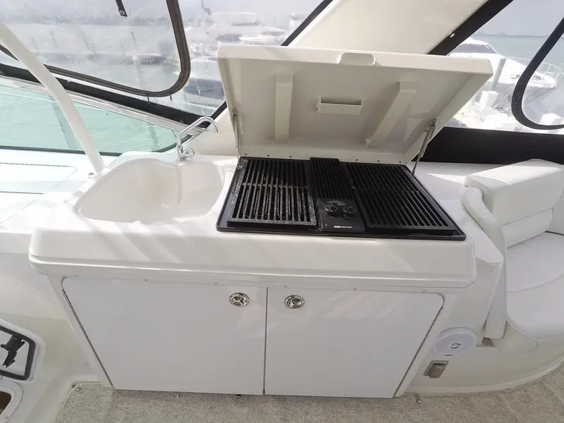 2003 Carver Voyager