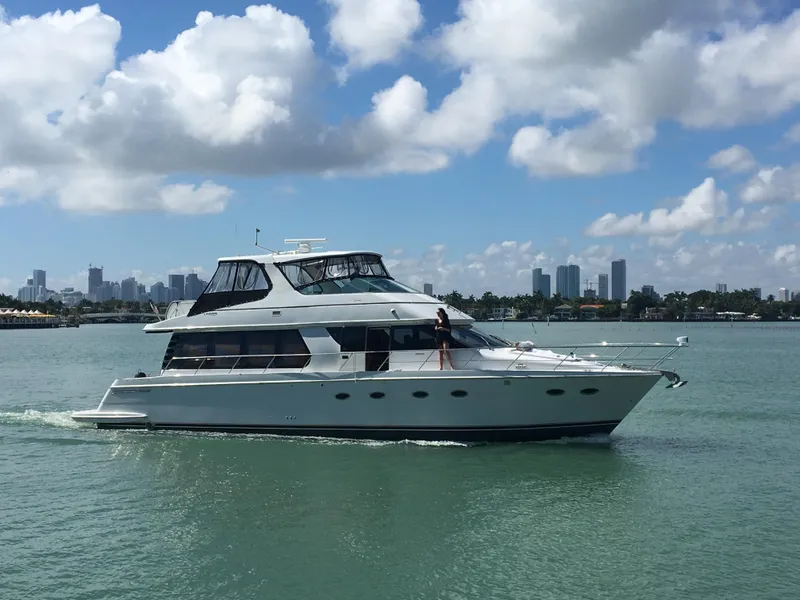 2003 Carver Voyager