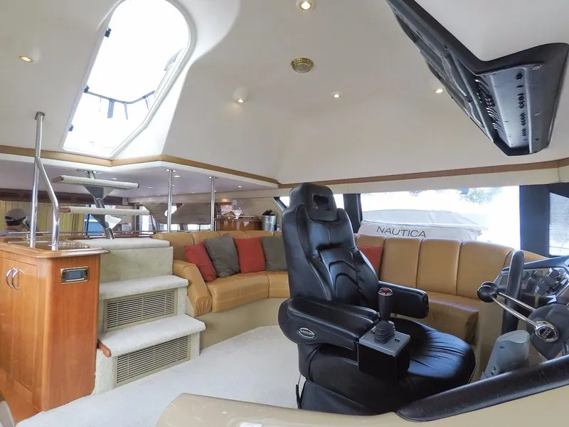 2003 Carver Voyager