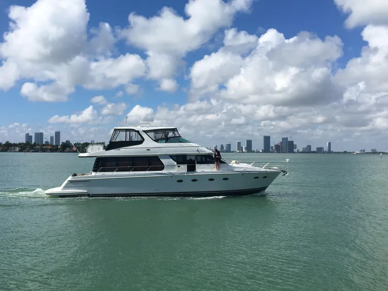 2003 Carver Voyager