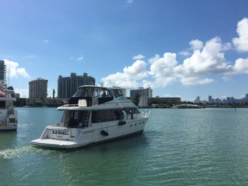 2003 Carver Voyager