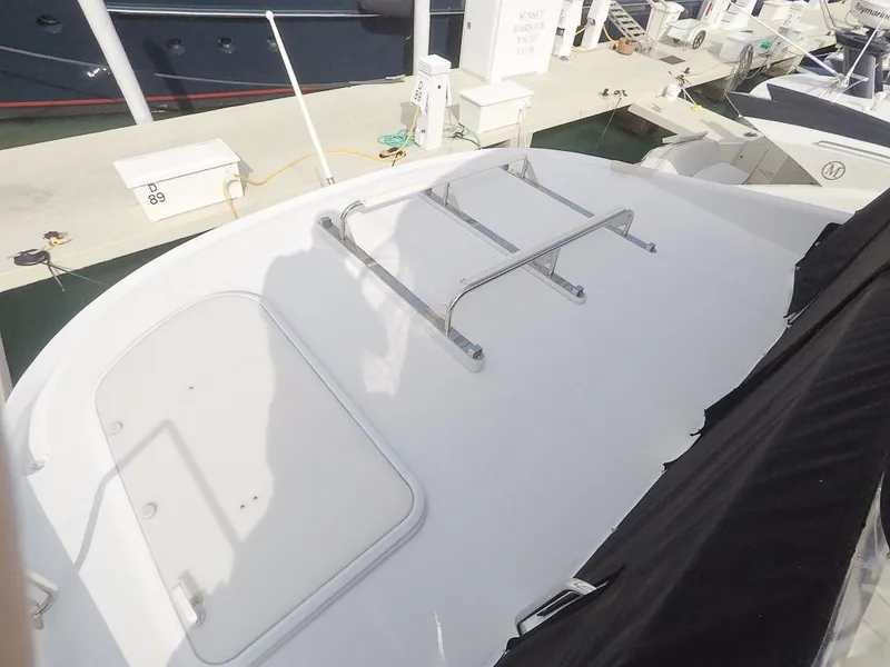 2003 Carver Voyager