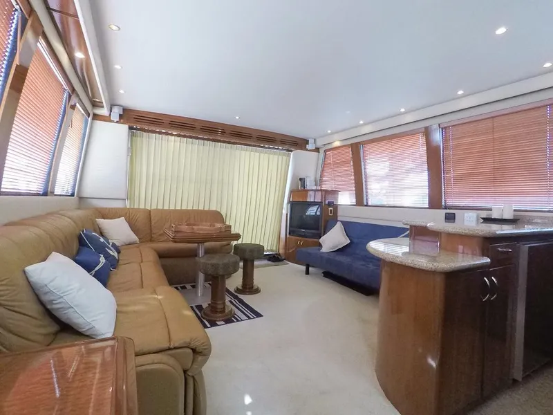 2003 Carver Voyager