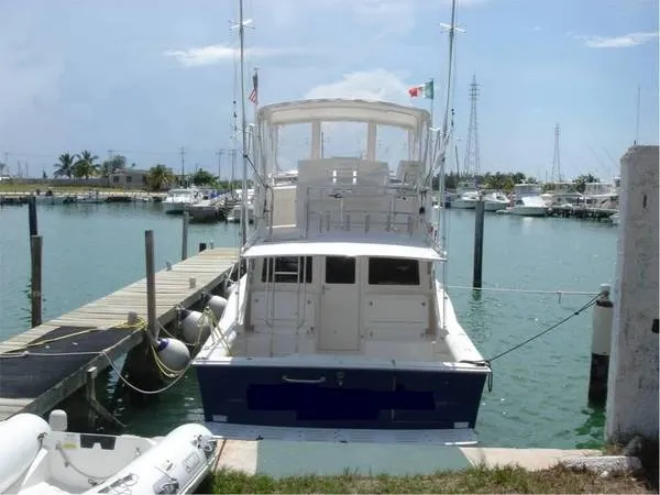 2003 Cabo Flybridge Convertible