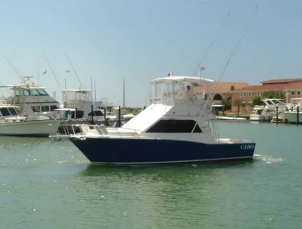 2003 Cabo Flybridge Convertible