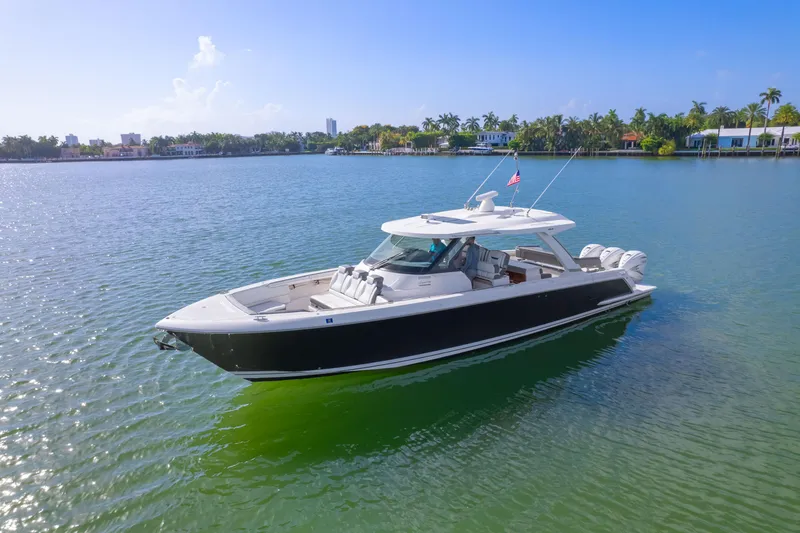2021 Tiara Sport LS