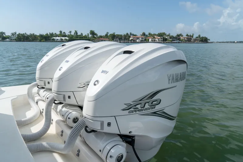 2021 Tiara Sport LS