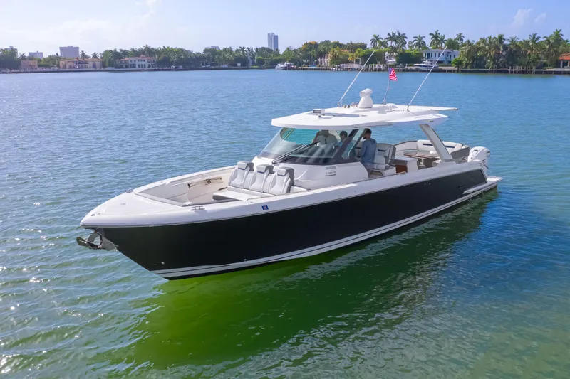2021 Tiara Sport LS