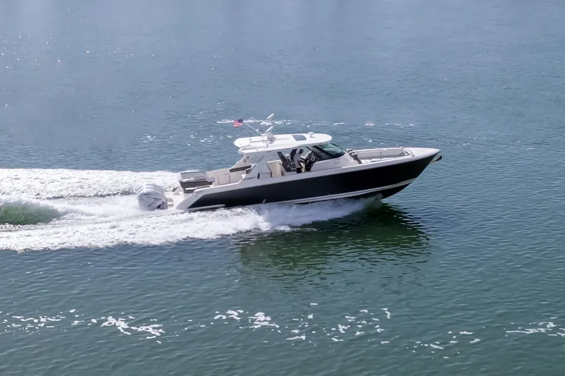 2021 Tiara Sport LS