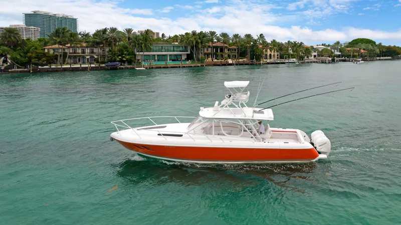 2016 Intrepid 400 Cuddy
