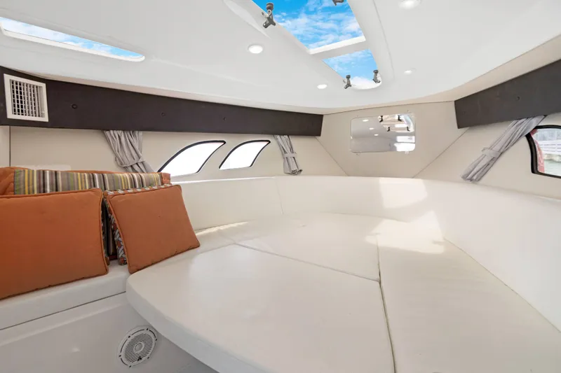 2016 Intrepid 400 Cuddy