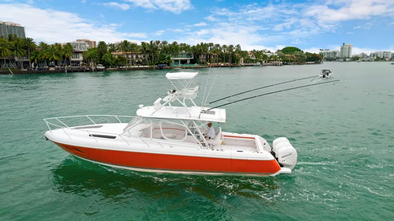2016 Intrepid 400 Cuddy