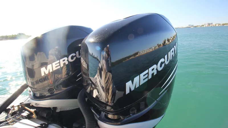 2017 Sea Ray SDX 290 Outboard