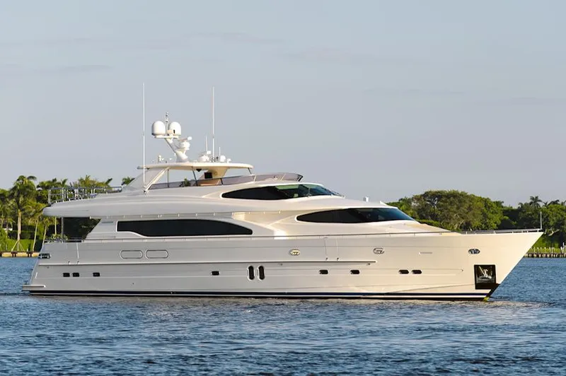 2007 Horizon Raised Pilothouse