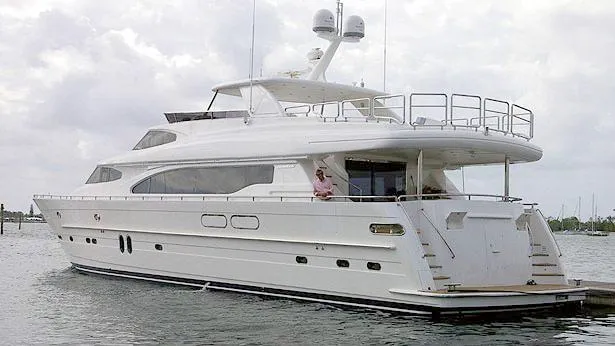 2007 Horizon Raised Pilothouse