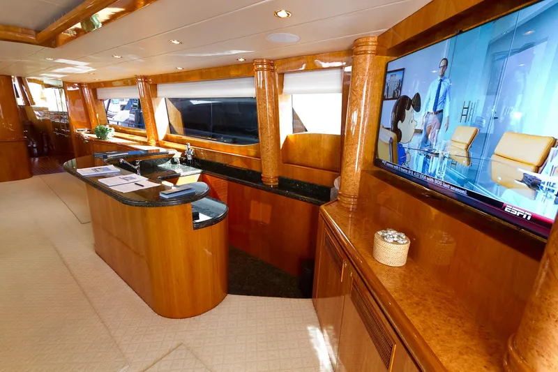 2007 Horizon Raised Pilothouse