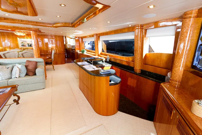 2007 Horizon Raised Pilothouse
