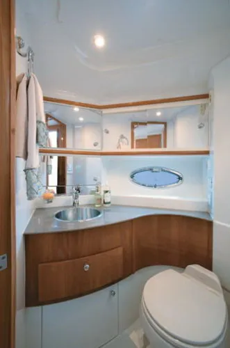 2004 Carver 420 Mariner
