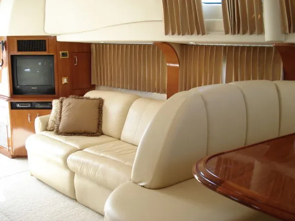 2004 Carver 420 Mariner