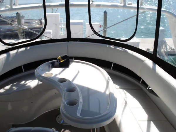 2004 Carver 420 Mariner