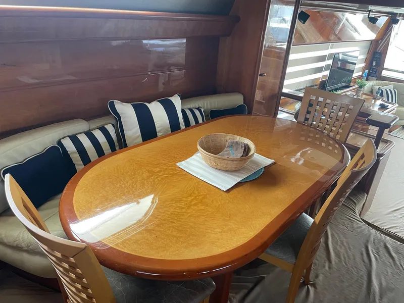 2003 Ferretti Yachts 810 RPH